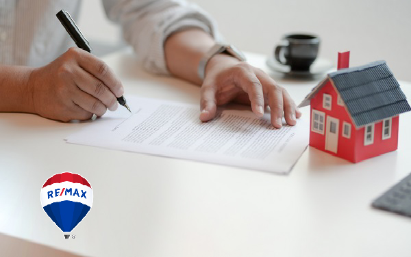 How much is the commission rate for property transaction 